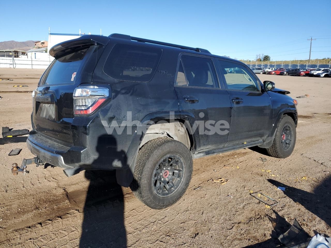 Photo 3 of 2024 TOYOTA 4RUNNER SR5 PREMIUM (VIN JTERU5JR8R6298020)