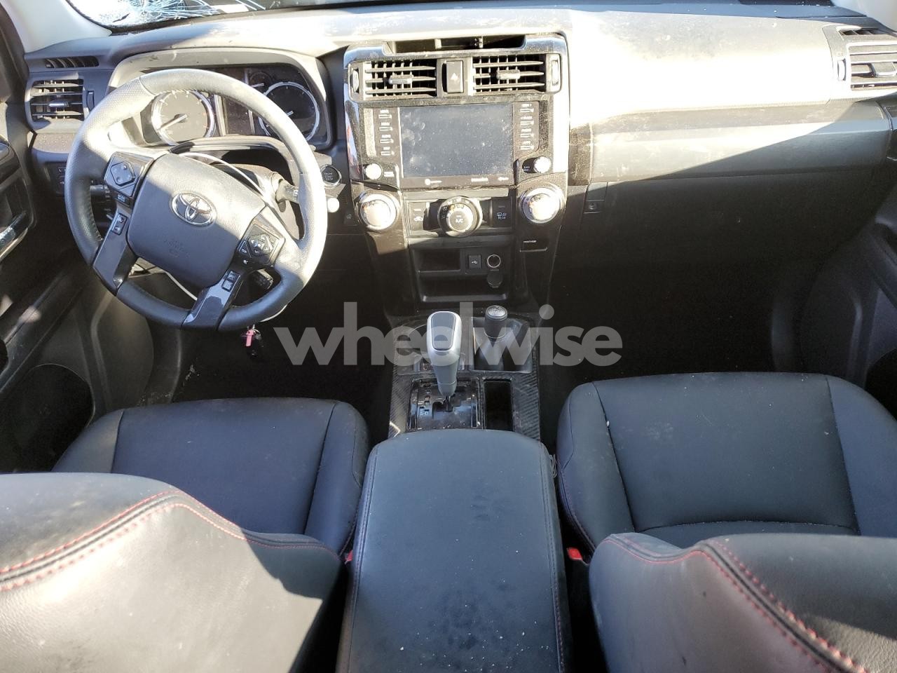 Photo 8 of 2024 TOYOTA 4RUNNER SR5 PREMIUM (VIN JTERU5JR8R6298020)