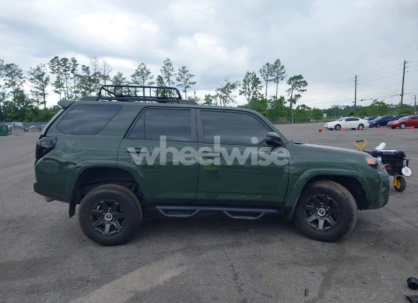 Photo 13 of 2022 Toyota 4runner TRAIL SPECIAL EDITION (VIN JTETU5JR1N6012959)