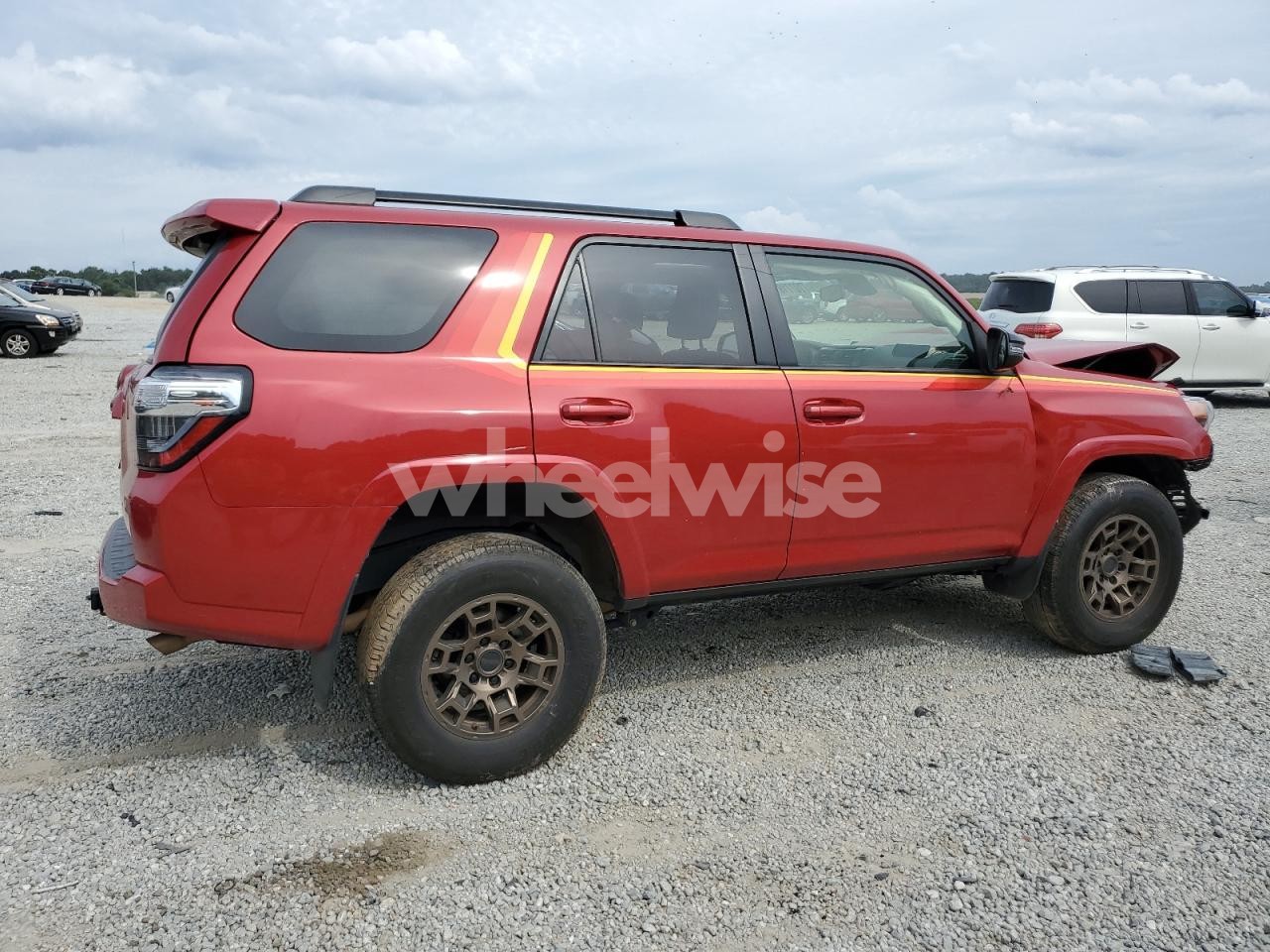 Photo 3 of 2023 TOYOTA 4RUNNER 40TH ANNIVERSARY SE (VIN JTEUU5JR2P6112298)
