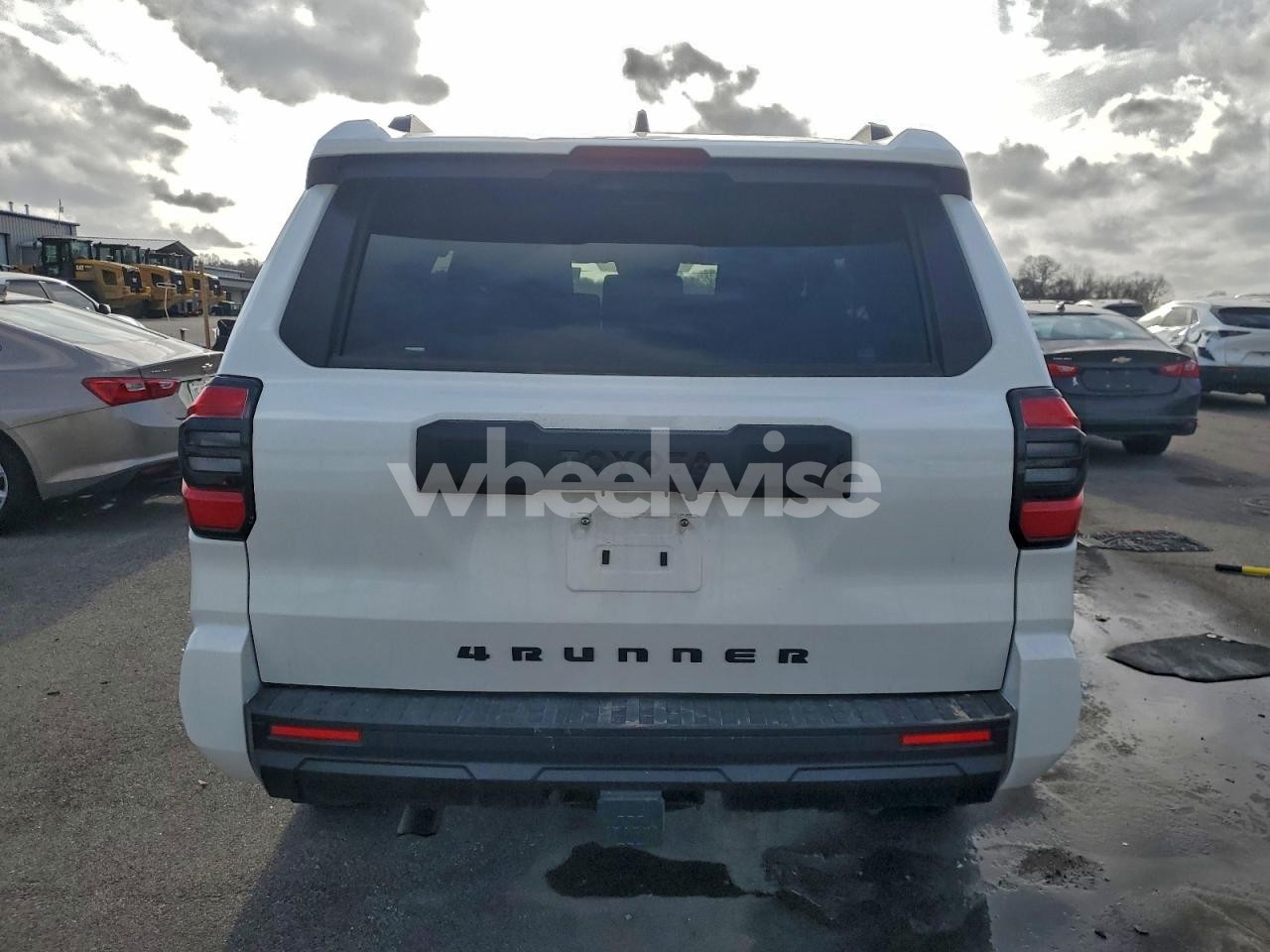 Photo 6 of 2025 TOYOTA 4RUNNER SR5 (VIN JTEVA5AR0S5003625)