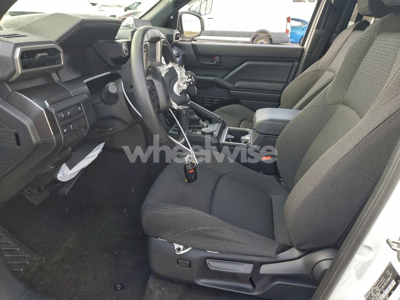 Photo 7 of 2025 TOYOTA 4RUNNER SR5 (VIN JTEVA5AR0S5003625)