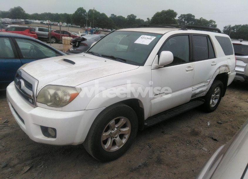 Photo 2 of 2006 Toyota 4runner SR5 SPORT V8 (VIN JTEZT14R160025474)