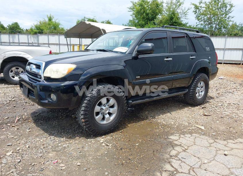 Photo 2 of 2007 Toyota 4runner SR5 V8 (VIN JTEZT14R478011362)