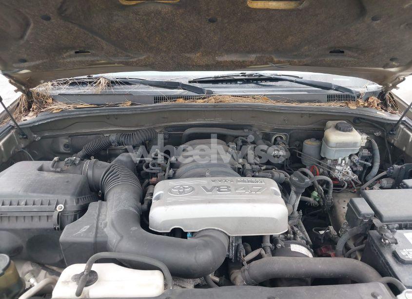 Photo 10 of 2005 Toyota 4runner SR5 V8 (VIN JTEZT14R950021347)