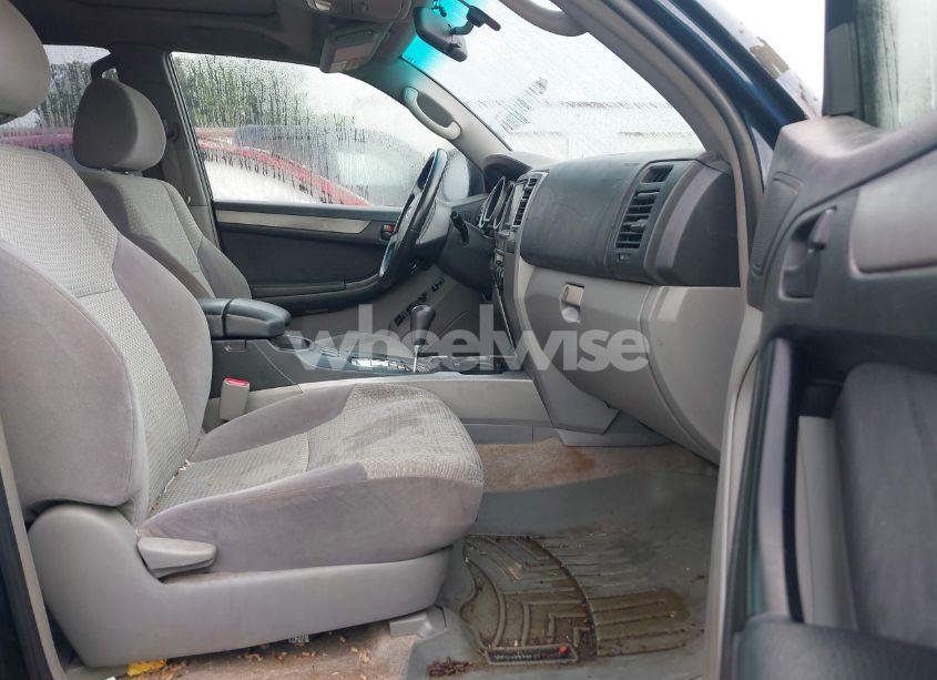 Photo 5 of 2005 Toyota 4runner SR5 V8 (VIN JTEZT14R958007157)