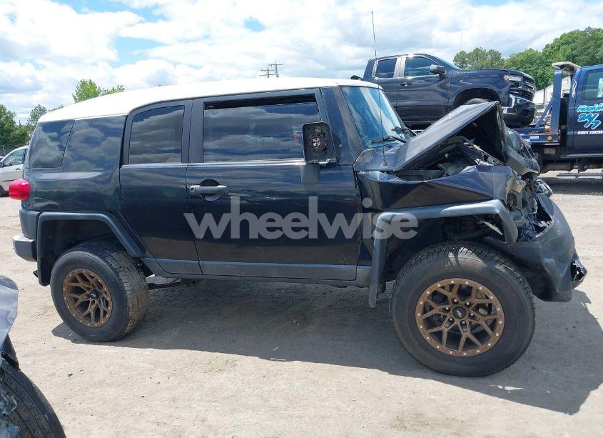 Photo 13 of 2008 Toyota Fj CRUISER (VIN JTEZU11F88K006628)