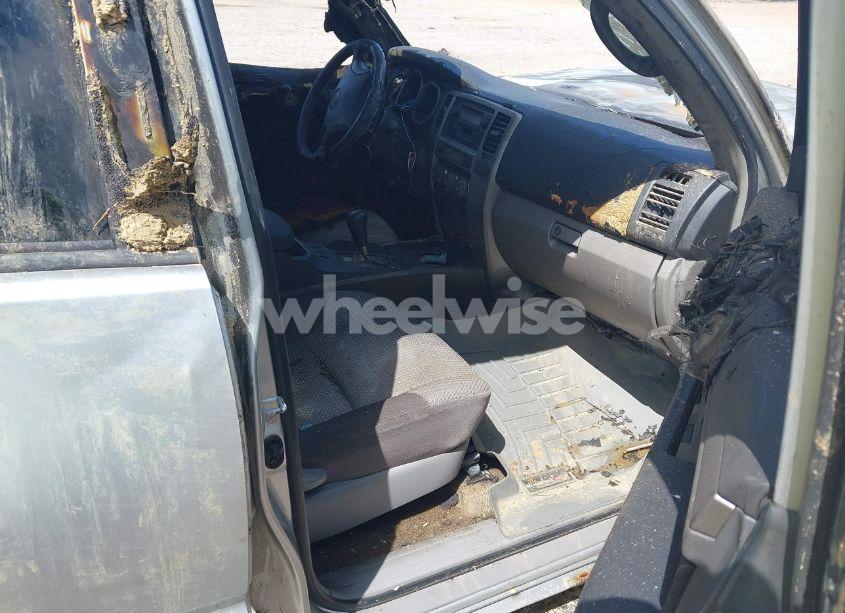 Photo 5 of 2004 Toyota 4runner SR5 V6 (VIN JTEZU14R040035813)