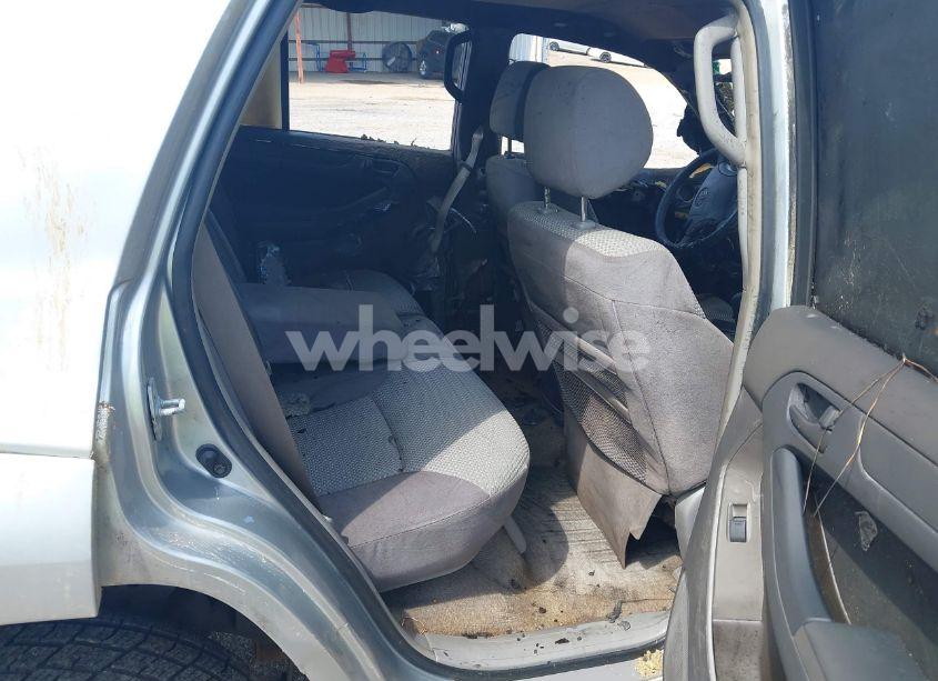 Photo 8 of 2004 Toyota 4runner SR5 V6 (VIN JTEZU14R040035813)