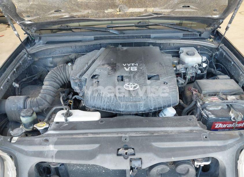 Photo 10 of 2004 Toyota 4runner SR5 V6 (VIN JTEZU14R048017054)