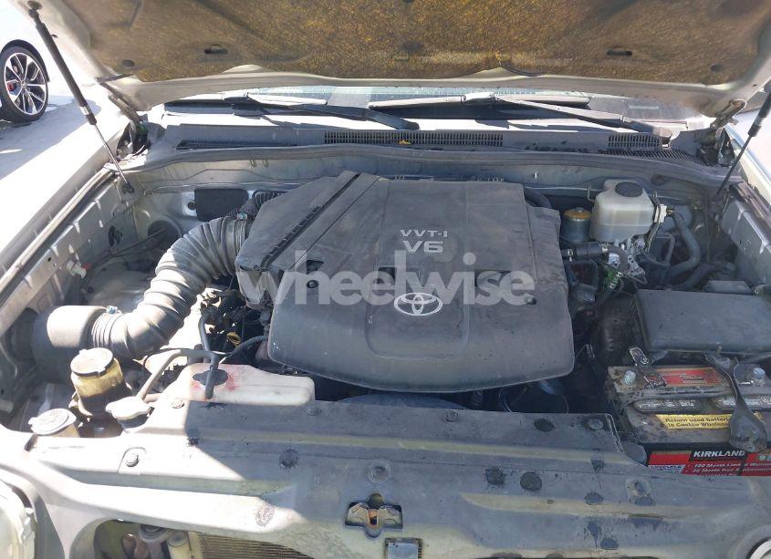 Photo 10 of 2005 Toyota 4runner SR5 V6 (VIN JTEZU14R158026220)