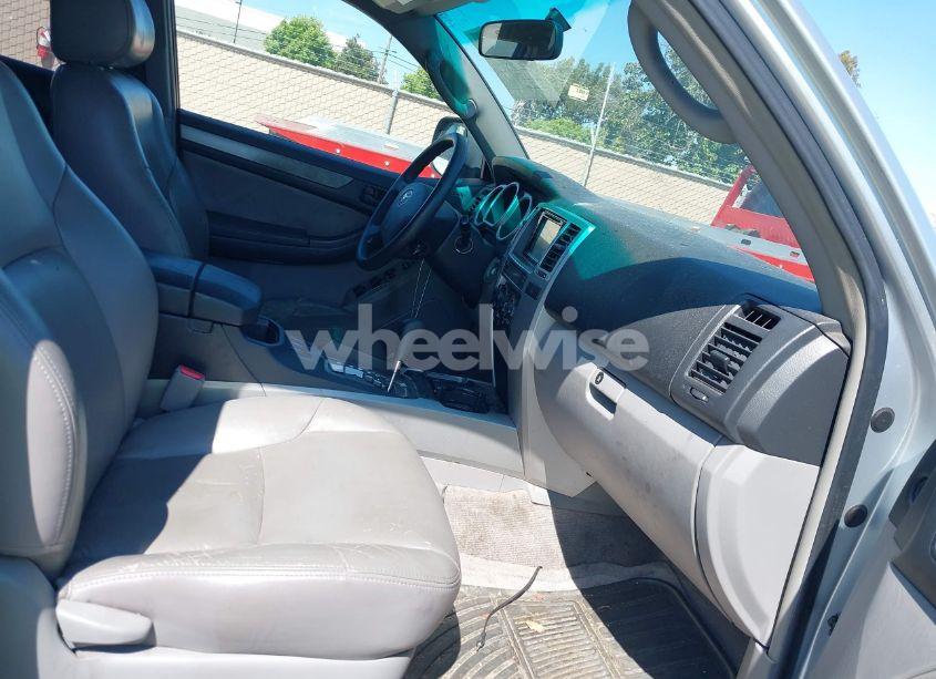 Photo 5 of 2005 Toyota 4runner SR5 V6 (VIN JTEZU14R158026220)