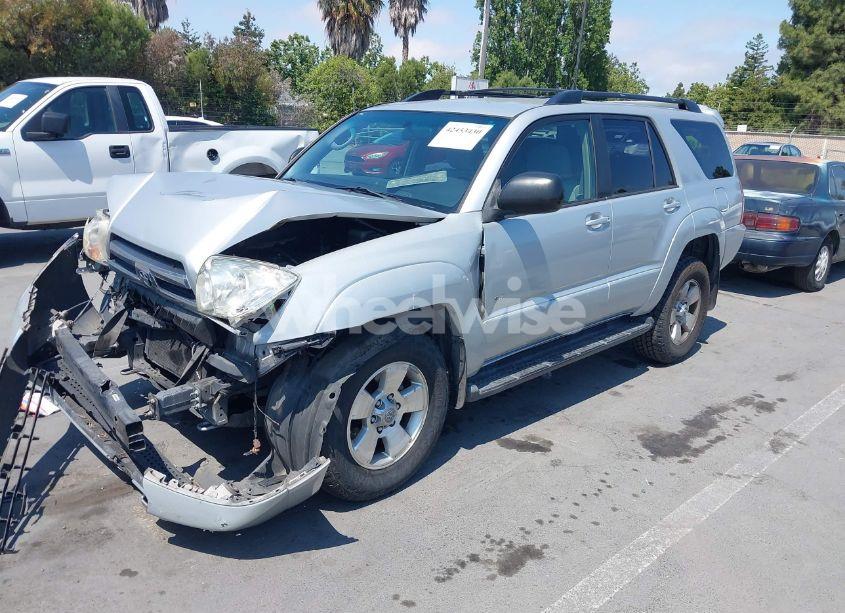 Photo 2 of 2005 Toyota 4runner SR5 V6 (VIN JTEZU14R158031515)