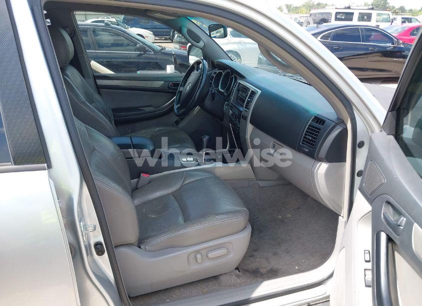 Photo 5 of 2006 Toyota 4runner SR5 V6 (VIN JTEZU14R160076759)