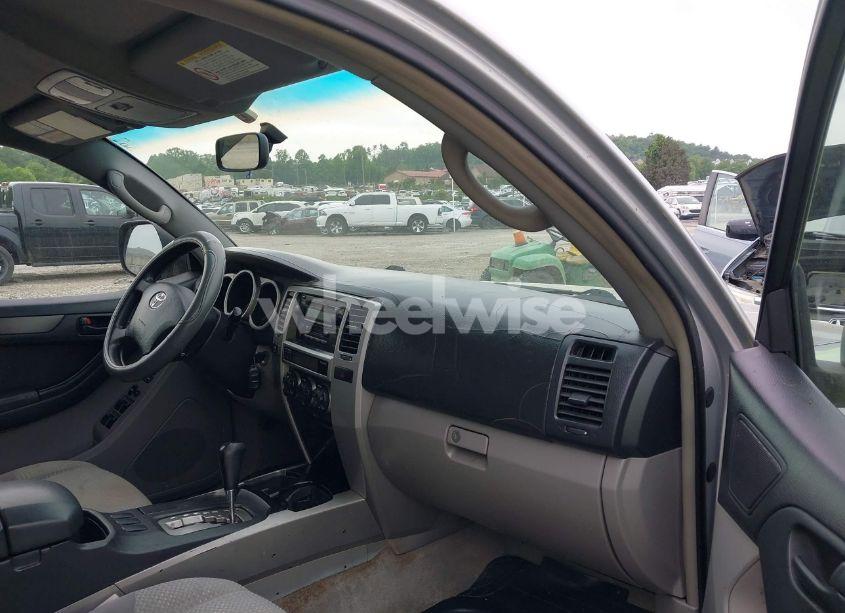 Photo 5 of 2004 Toyota 4runner SR5 V6 (VIN JTEZU14R348010860)