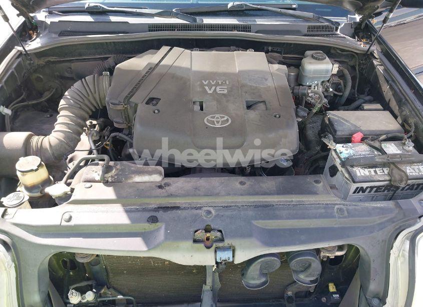 Photo 10 of 2005 Toyota 4runner SR5 V6 (VIN JTEZU14R350054714)