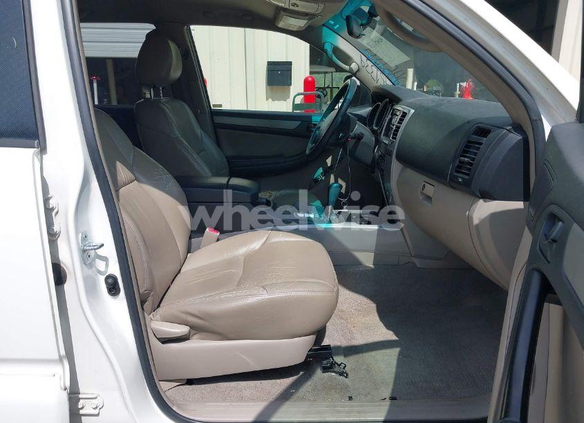 Photo 5 of 2006 Toyota 4runner SR5 V6 (VIN JTEZU14R360075001)