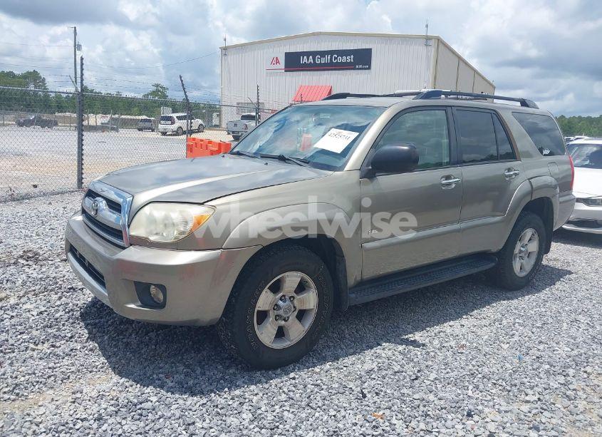 Photo 2 of 2006 Toyota 4runner SR5 V6 (VIN JTEZU14R368048088)