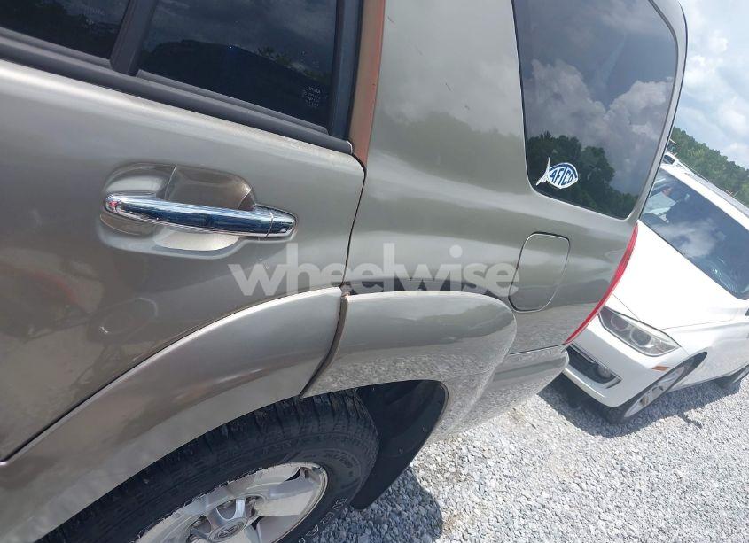 Photo 6 of 2006 Toyota 4runner SR5 V6 (VIN JTEZU14R368048088)