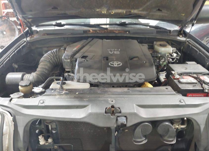 Photo 10 of 2004 Toyota 4runner SR5 V6 (VIN JTEZU14R540033006)