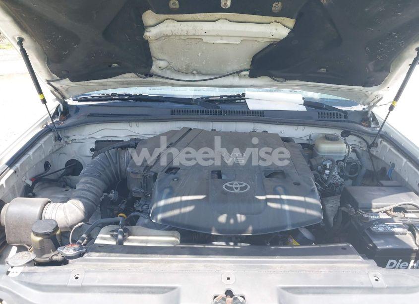 Photo 10 of 2006 Toyota 4runner SR5 SPORT V6 (VIN JTEZU14R668049218)