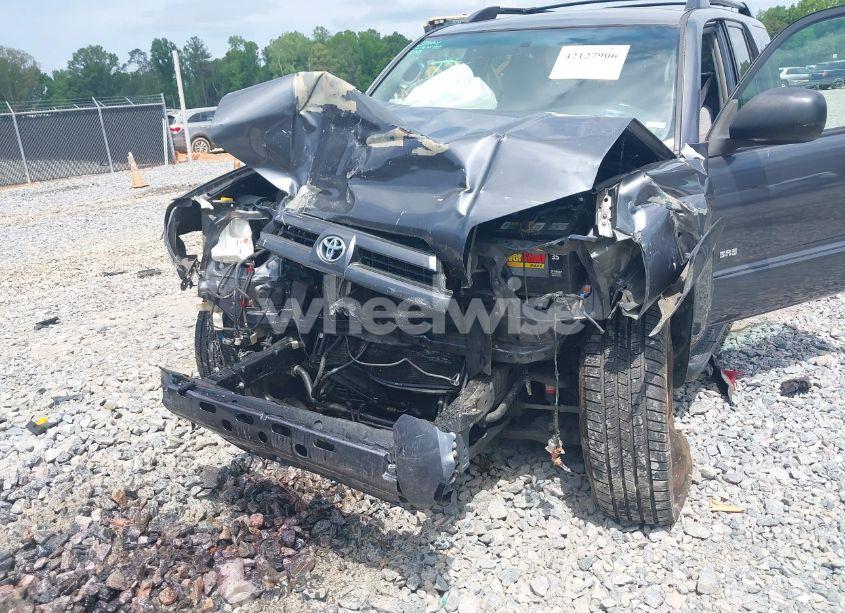 Photo 6 of 2003 Toyota 4runner SR5 V6 (VIN JTEZU14R730017579)