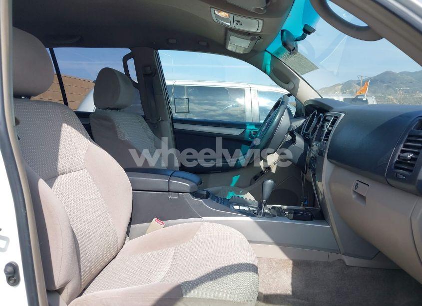 Photo 5 of 2005 Toyota 4runner SR5 V6 (VIN JTEZU14R758029512)