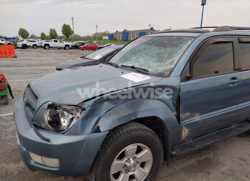 Photo 6 of 2004 Toyota 4runner SR5 V6 (VIN JTEZU14R940030125)