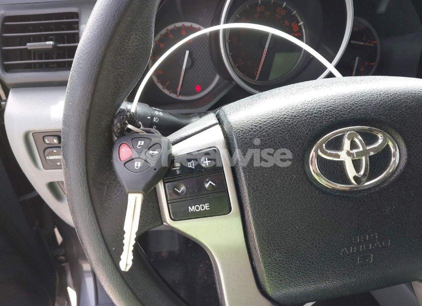 Photo 11 of 2011 Toyota 4runner SR5 V6 (VIN JTEZU5JR0B5023124)