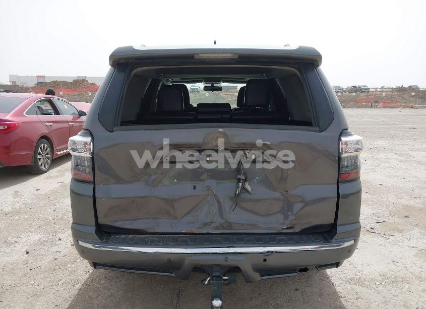 Photo 16 of 2011 Toyota 4runner SR5 V6 (VIN JTEZU5JR0B5023124)