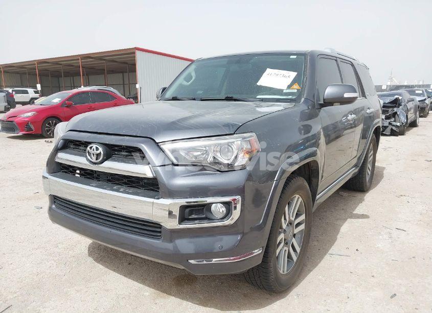 Photo 2 of 2011 Toyota 4runner SR5 V6 (VIN JTEZU5JR0B5023124)