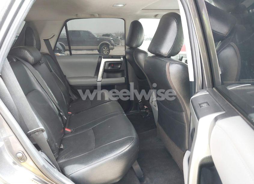 Photo 8 of 2011 Toyota 4runner SR5 V6 (VIN JTEZU5JR0B5023124)