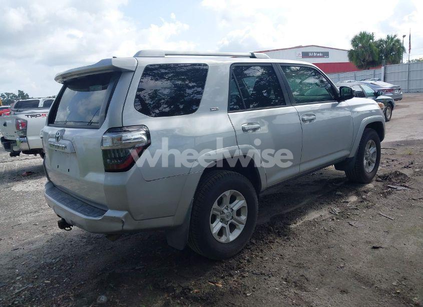 Photo 4 of 2015 Toyota 4runner SR5 (VIN JTEZU5JR0F5088061)