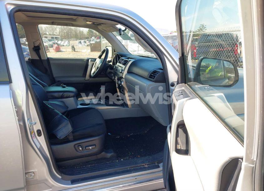 Photo 5 of 2012 Toyota 4runner SR5 (VIN JTEZU5JR1C5043044)