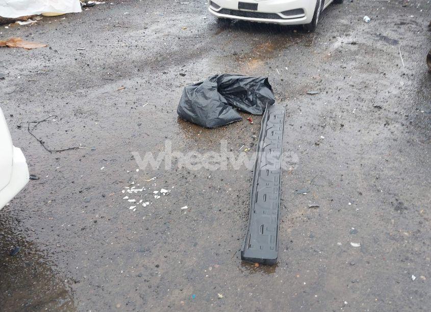 Photo 11 of 2015 Toyota 4runner SR5 PREMIUM (VIN JTEZU5JR1F5100542)