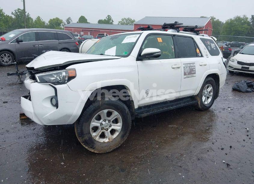 Photo 2 of 2015 Toyota 4runner SR5 PREMIUM (VIN JTEZU5JR1F5100542)
