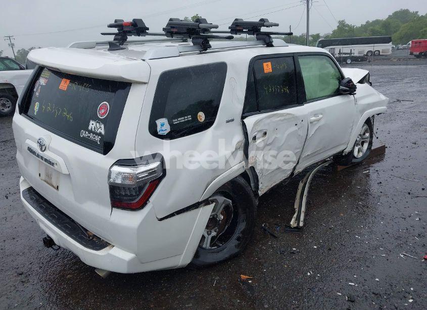 Photo 4 of 2015 Toyota 4runner SR5 PREMIUM (VIN JTEZU5JR1F5100542)