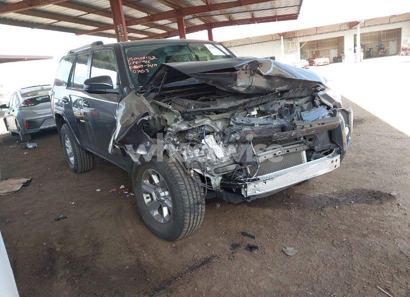 2019 Toyota 4runner SR5 (VIN JTEZU5JR2K5210705) main photo