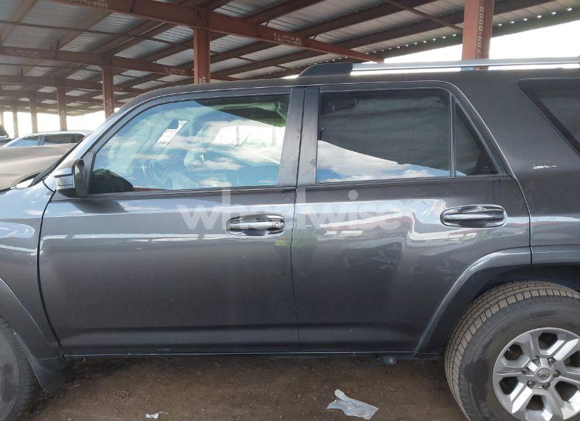 Photo 14 of 2019 Toyota 4runner SR5 (VIN JTEZU5JR2K5210705)