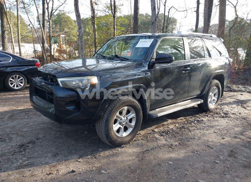 Photo 2 of 2016 Toyota 4runner SR5 (VIN JTEZU5JR3G5120695)