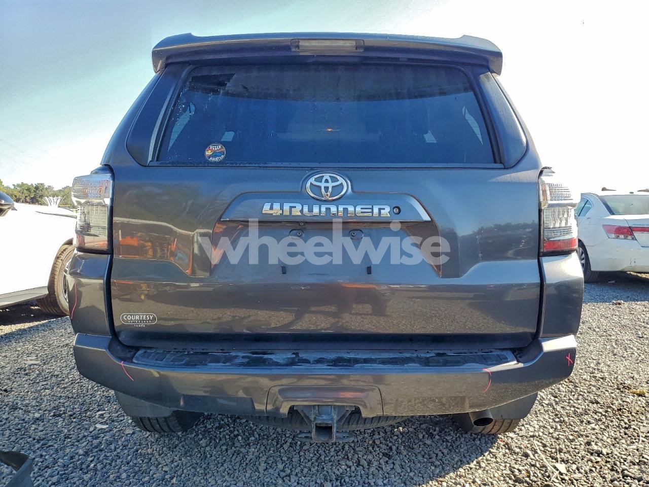 Photo 6 of 2016 TOYOTA 4RUNNER SR5 (VIN JTEZU5JR4G5142799)
