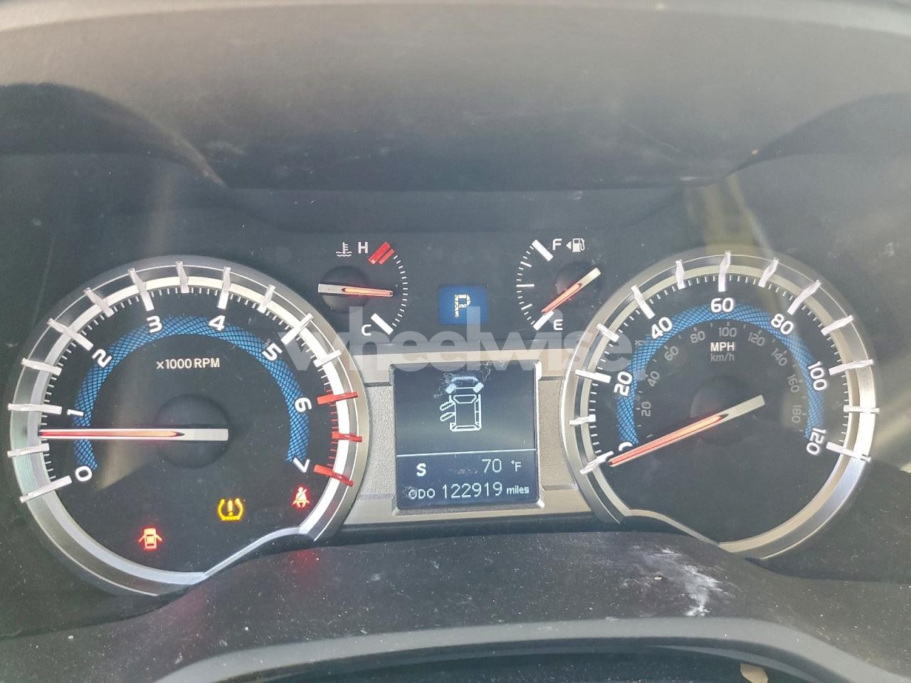 Photo 9 of 2016 TOYOTA 4RUNNER SR5 (VIN JTEZU5JR4G5142799)