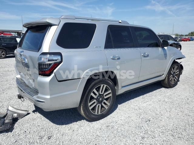 Photo 14 of 2017 TOYOTA 4RUNNER SR5 N/A (VIN JTEZU5JR4H5150337)