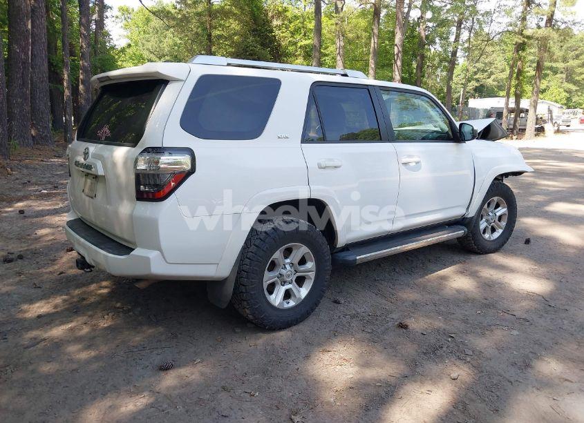 Photo 4 of 2015 Toyota 4runner SR5 (VIN JTEZU5JR5F5095877)