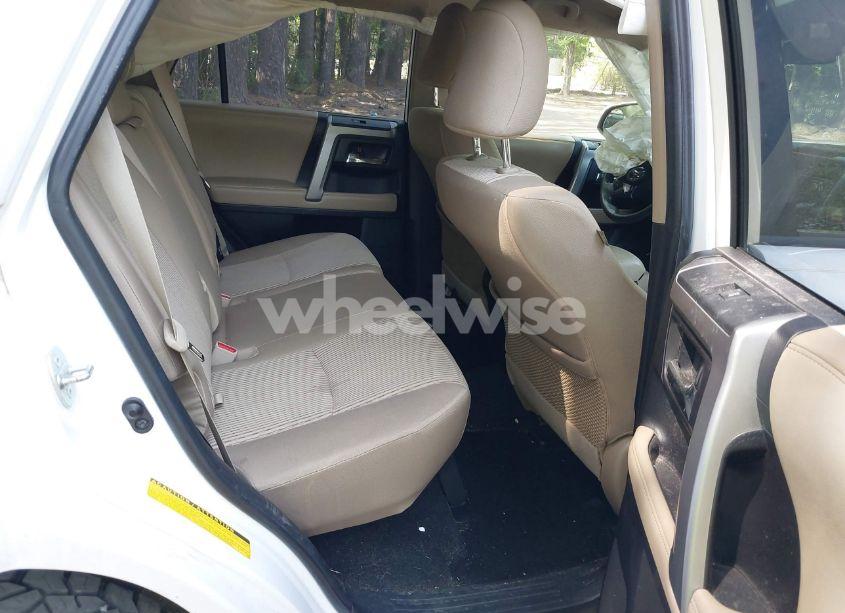 Photo 8 of 2015 Toyota 4runner SR5 (VIN JTEZU5JR5F5095877)