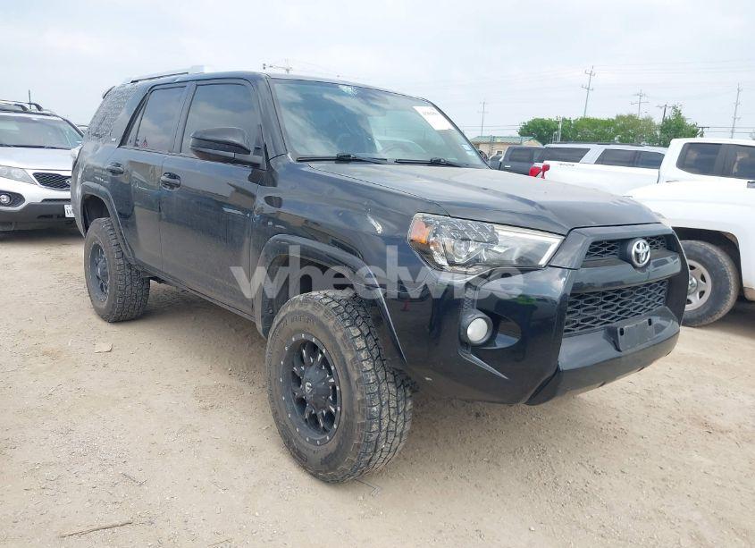 2015 Toyota 4runner SR5 (VIN JTEZU5JR5F5102245) main photo