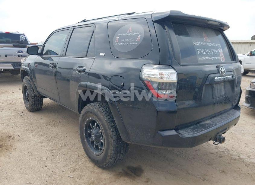 Photo 3 of 2015 Toyota 4runner SR5 (VIN JTEZU5JR5F5102245)