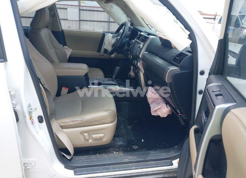 Photo 5 of 2016 Toyota 4runner SR5 PREMIUM (VIN JTEZU5JR5G5110136)