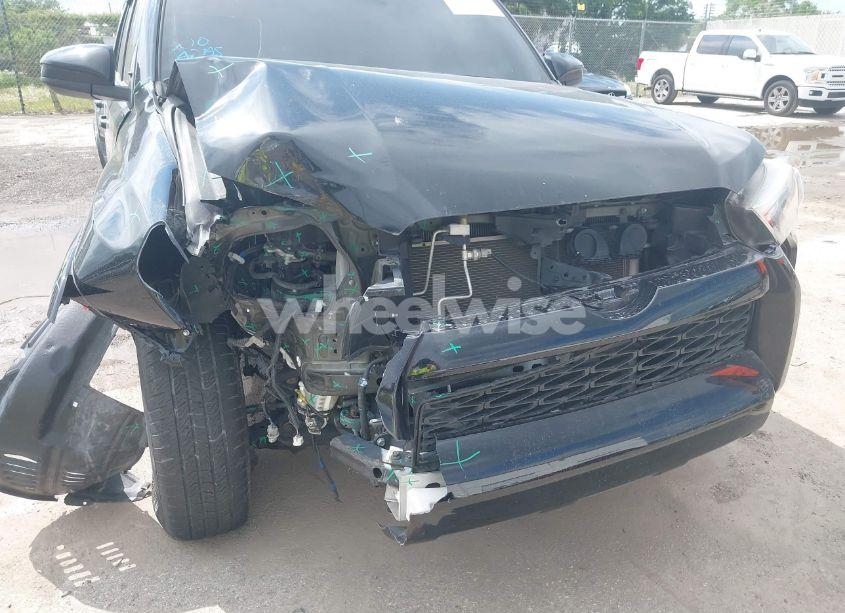 Photo 6 of 2018 Toyota 4runner SR5 (VIN JTEZU5JR5J5185104)