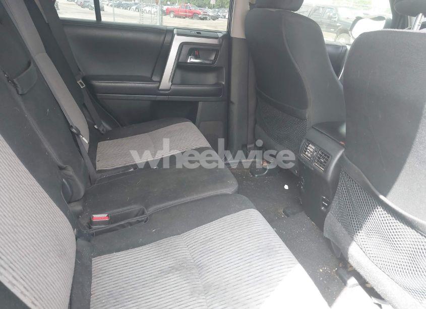 Photo 8 of 2018 Toyota 4runner SR5 (VIN JTEZU5JR5J5185104)